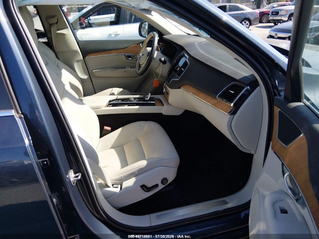 45718981 :رقم المزاد ، YV4H600Z5N1843724 vin ، 2022 Volvo Xc90 Recharge Plug-in Hybrid T8 Inscription Expression Extended Range 6p مزاد بيع