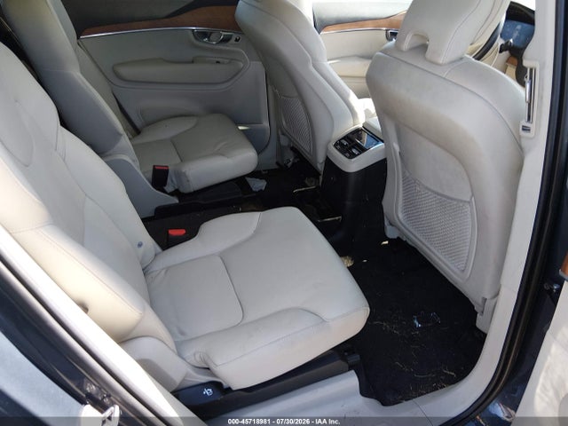 45718981 :رقم المزاد ، YV4H600Z5N1843724 vin ، 2022 Volvo Xc90 Recharge Plug-in Hybrid T8 Inscription Expression Extended Range 6p مزاد بيع