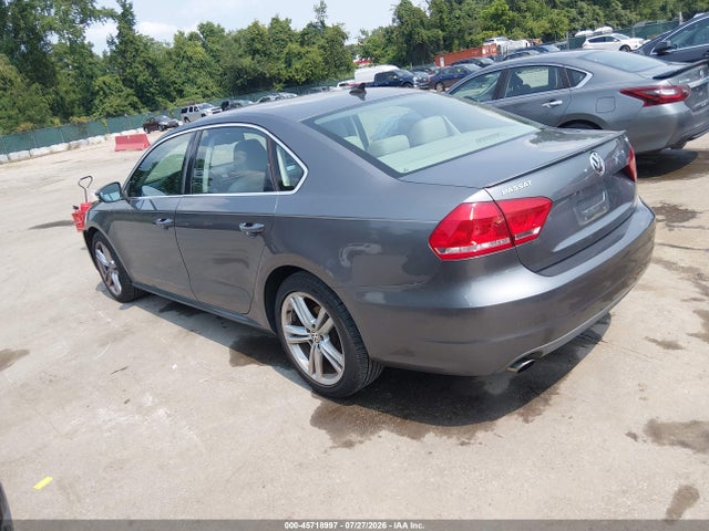 2012 Volkswagen Passat 3.6l V6 Se მანქანა იყიდება აუქციონზე, vin: 1VWBM7A32CC060229, აუქციონის ნომერი: 45718997