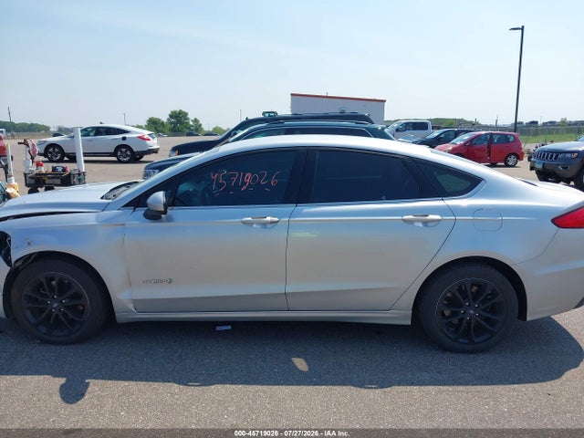 2019 Ford Fusion Hybrid Se მანქანა იყიდება აუქციონზე, vin: 3FA6P0LU5KR188026, აუქციონის ნომერი: 45719026