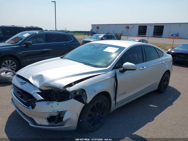 2019 Ford Fusion Hybrid Se მანქანა იყიდება აუქციონზე, vin: 3FA6P0LU5KR188026, აუქციონის ნომერი: 45719026