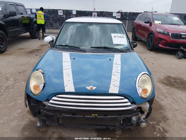 45719048 :رقم المزاد ، WMWMF33567TT52563 vin ، 2007 Mini Cooper مزاد بيع