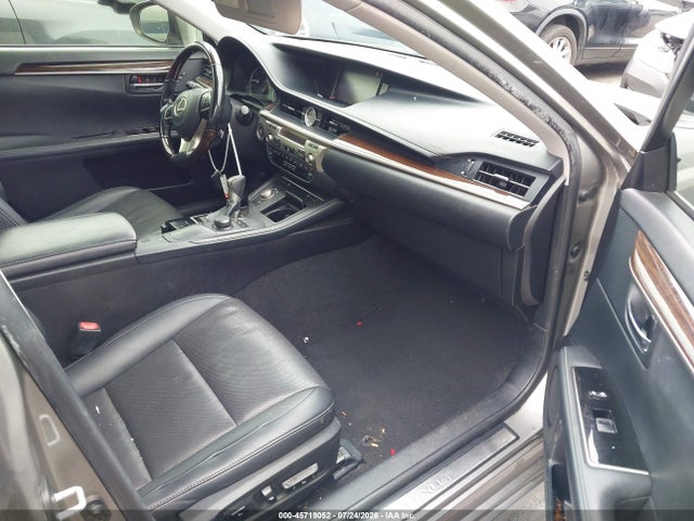 45719052 :رقم المزاد ، JTHBK1GGXG2218150 vin ، 2016 Lexus Es 350 مزاد بيع