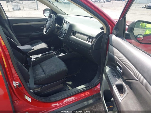 2018 Mitsubishi Outlander Es მანქანა იყიდება აუქციონზე, vin: JA4AZ3A32JZ066657, აუქციონის ნომერი: 45719088