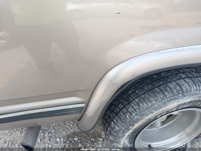 Продаж на аукціоні авто 1999 Chevrolet Suburban Lt, vin: 3GNEC16R8XG162920, номер лоту: 45719095