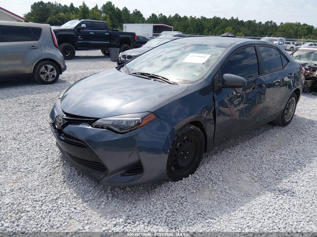 45719096 :رقم المزاد ، 5YFBURHE6HP612061 vin ، 2017 Toyota Corolla Le مزاد بيع