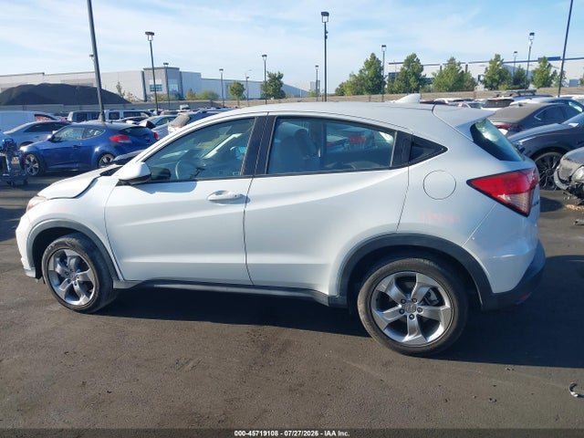 Honda HR-V LX 2017 3CZRU5H37HM720731 Image 15