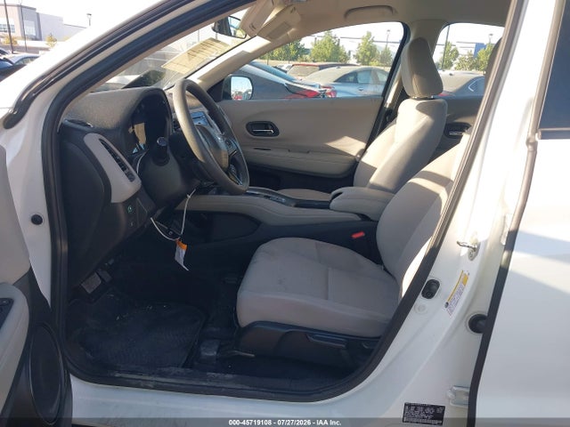 Honda HR-V LX 2017 3CZRU5H37HM720731 Image 5