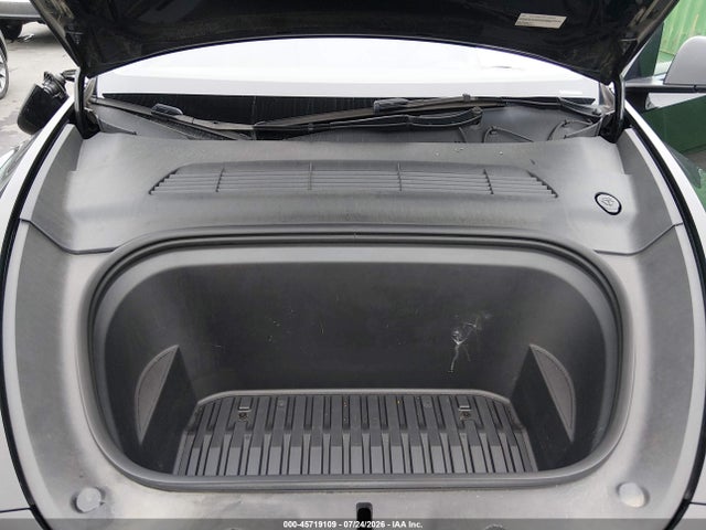 Продажа на аукционе авто 2023 Tesla Model Y Awd/long Range Dual Motor All-wheel Drive, vin: 7SAYGDEEXPA181548, номер лота: 45719109