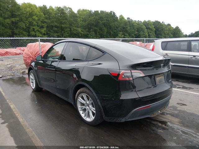 Продажа на аукционе авто 2023 Tesla Model Y Awd/long Range Dual Motor All-wheel Drive, vin: 7SAYGDEEXPA181548, номер лота: 45719109