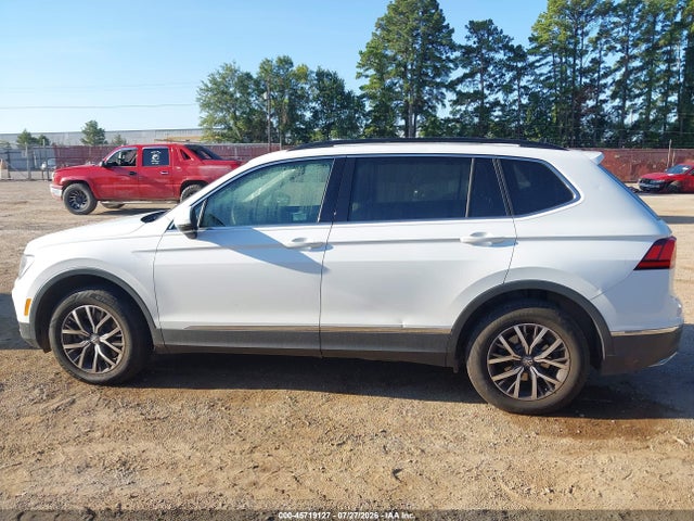 2020 Volkswagen Tiguan მანქანა იყიდება აუქციონზე, vin: 3VV3B7AX6LM101672, აუქციონის ნომერი: 45719127