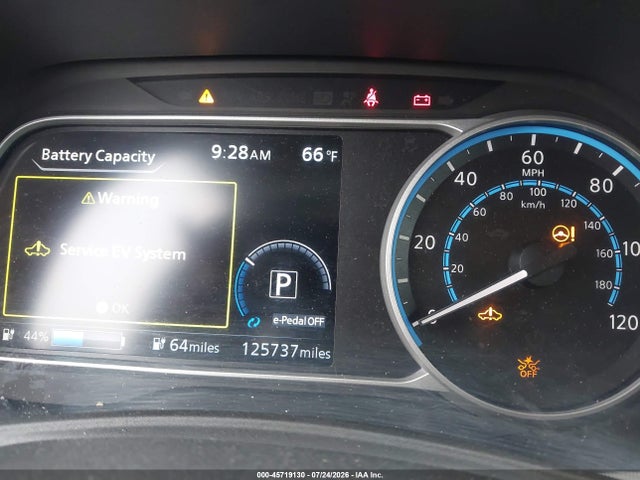 45719130 :رقم المزاد ، 1N4AZ1CP8JC302330 vin ، 2018 Nissan Leaf S مزاد بيع