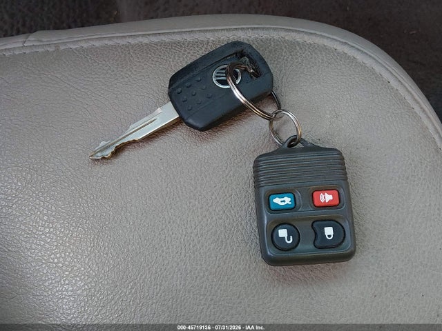 45719136 :رقم المزاد ، 2MEFM75W43X683524 vin ، 2003 Mercury Grand Marquis Ls مزاد بيع