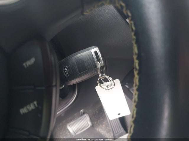 45719139 :رقم المزاد ، KNDJP3A58G7330630 vin ، 2016 Kia Soul + مزاد بيع