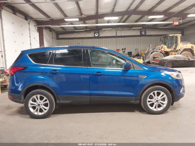 1FMCU9GD7KUA80869 Ford ESCAPE SE