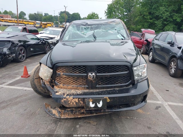 45719195 :رقم المزاد ، 1C6RR7FT5JS328082 vin ، 2018 Ram 1500 Express  4x4 6'4 Box مزاد بيع