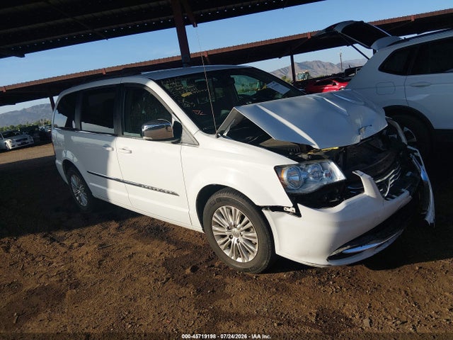 Продажа на аукционе авто 2015 Chrysler Town & Country Touring-l, vin: 2C4RC1CG4FR608762, номер лота: 45719198