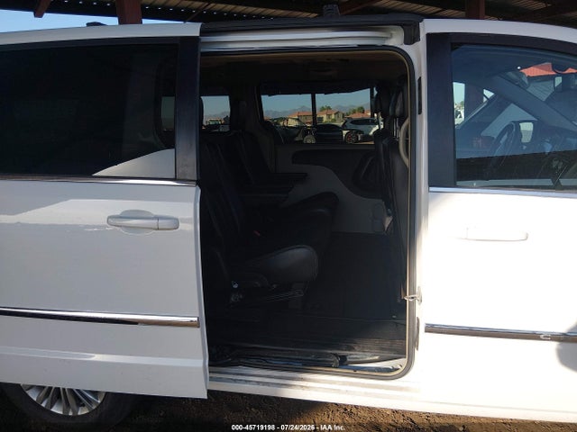 2C4RC1CG4FR608762 Chrysler Town &amp; Country Touring-l