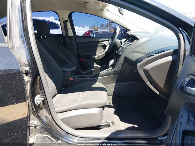 Ford FOCUS SE 2017 1FADP3F21HL279367 Image 5