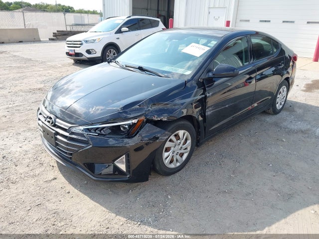 Продажа на аукционе авто 2020 Hyundai Elantra Se, vin: 5NPD74LF0LH521750, номер лота: 45719235