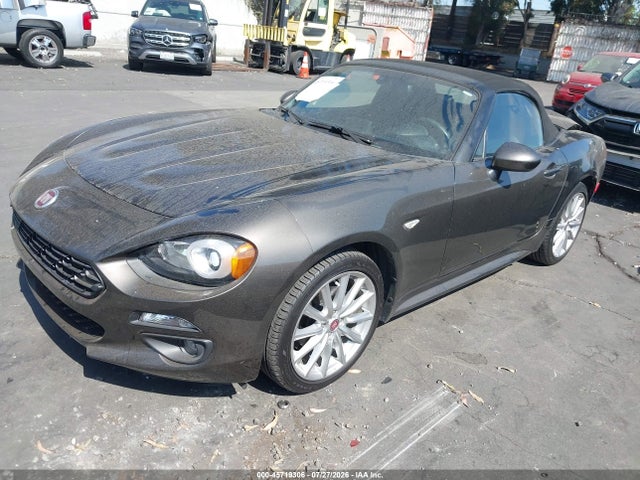 Fiat 124 Spider Lusso 2017 JC1NFAEK7H0105261 Image 2