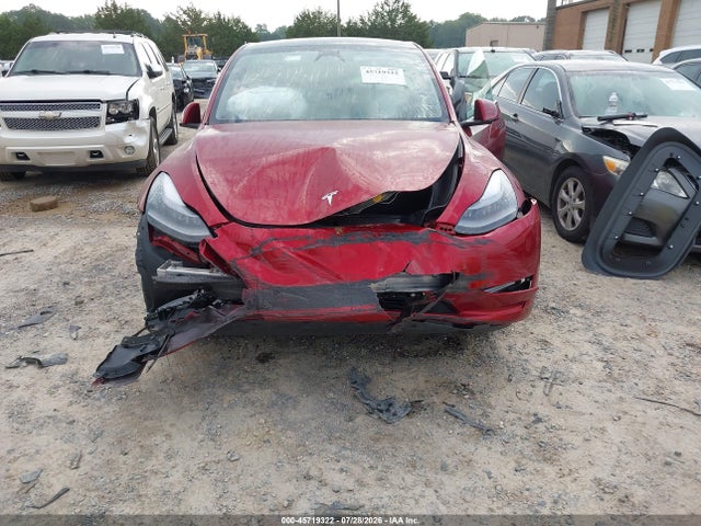 Продажа на аукционе авто 2024 Tesla Model Y Long Range Single Motor Rear-wheel Drive/rwd, vin: 7SAYGDED2RF110387, номер лота: 45719322