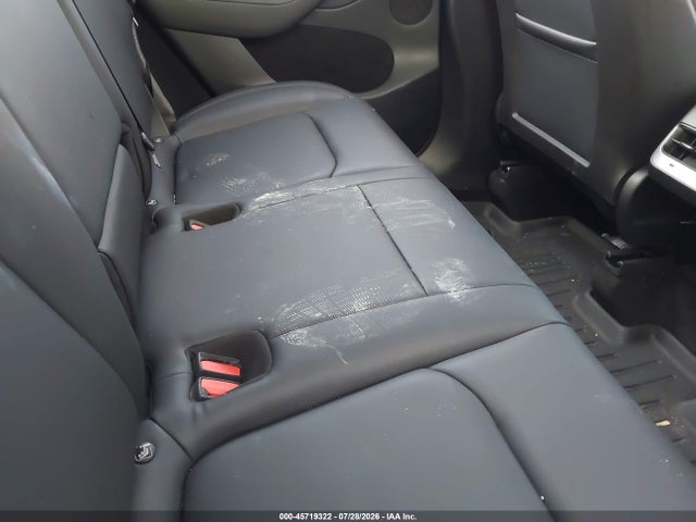 Продажа на аукционе авто 2024 Tesla Model Y Long Range Single Motor Rear-wheel Drive/rwd, vin: 7SAYGDED2RF110387, номер лота: 45719322