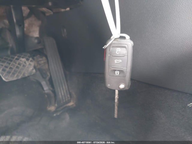 45719361 :رقم المزاد ، 1VWBH7A33DC003527 vin ، 2013 Volkswagen Passat 2.5l Se مزاد بيع