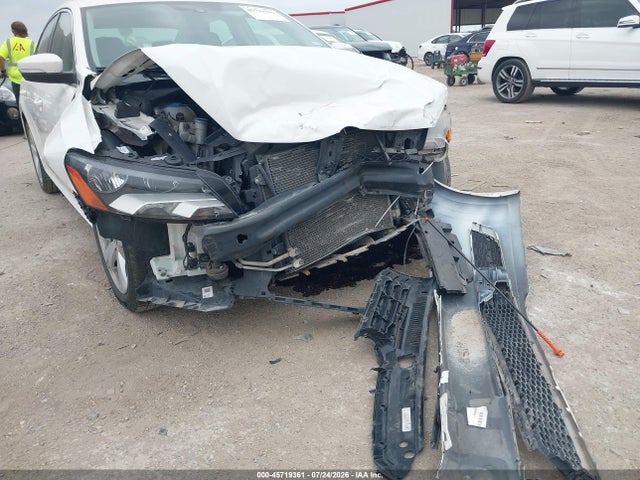 45719361 :رقم المزاد ، 1VWBH7A33DC003527 vin ، 2013 Volkswagen Passat 2.5l Se مزاد بيع