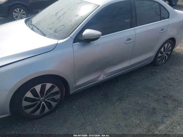 Aukcja sprzedaży 2016 Volkswagen Jetta Hybrid Sel Premium, vin: 3VW637AJ9GM268597, numer aukcji: 45719389
