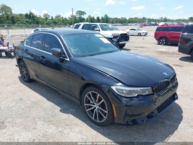 45719391 :رقم المزاد ، 3MW5R7J02M8C21790 vin ، 2021 Bmw 330i Xdrive مزاد بيع