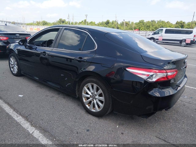 4T1B11HK9JU537327 Toyota CAMRY LE