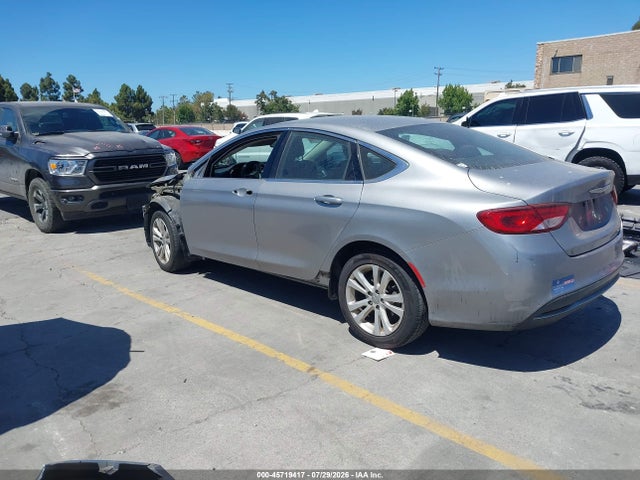 Chrysler 200 Limited 2015 1C3CCCAB8FN702220 Image 3
