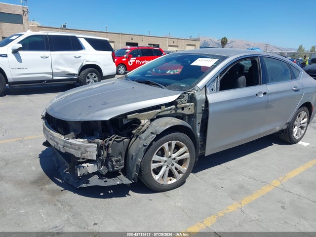 Chrysler 200 Limited 2015 1C3CCCAB8FN702220 Image 6