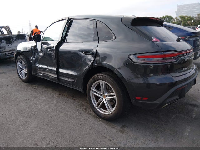 Продажа на аукционе авто 2024 Porsche Macan T, vin: WP1AA2A58RLB17553, номер лота: 45719426