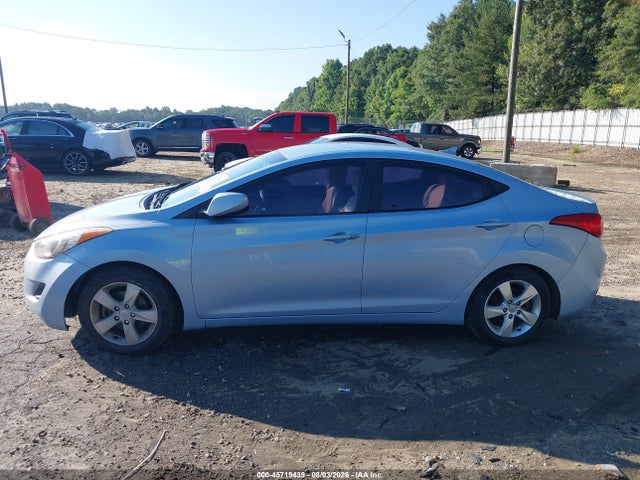 Продаж на аукціоні авто 2013 Hyundai Elantra Gls, vin: KMHDH4AE5DU717046, номер лоту: 45719439