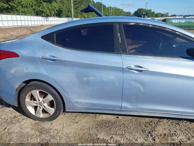 Продаж на аукціоні авто 2013 Hyundai Elantra Gls, vin: KMHDH4AE5DU717046, номер лоту: 45719439