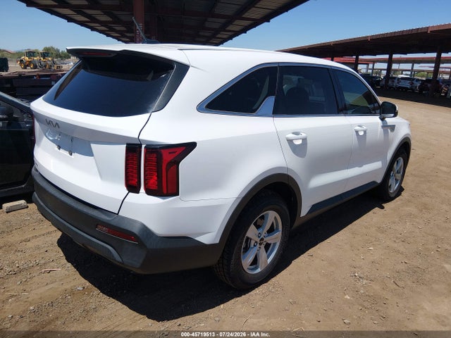 KIA SORENTO LX 2023 5XYRG4LC1PG215536 Image 4
