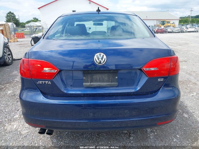 2014 Volkswagen Jetta 1.8t Se მანქანა იყიდება აუქციონზე, vin: 3VWD17AJ3EM240319, აუქციონის ნომერი: 45719543