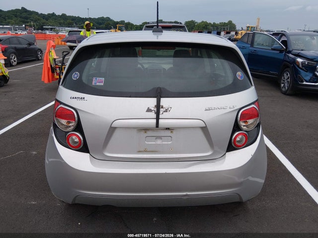 45719571 :رقم المزاد ، 1G1JC6SH4F4164086 vin ، 2015 Chevrolet Sonic Lt Auto مزاد بيع