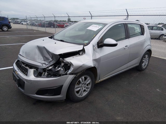 45719571 :رقم المزاد ، 1G1JC6SH4F4164086 vin ، 2015 Chevrolet Sonic Lt Auto مزاد بيع