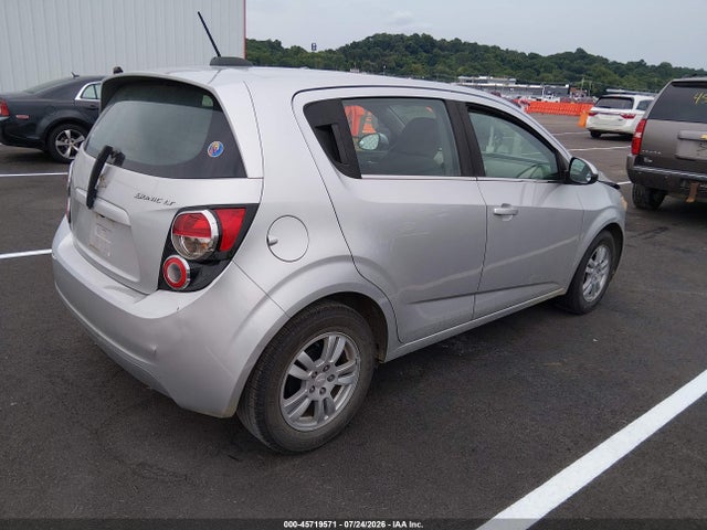 45719571 :رقم المزاد ، 1G1JC6SH4F4164086 vin ، 2015 Chevrolet Sonic Lt Auto مزاد بيع