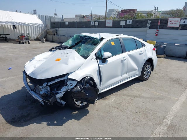 5YFB4MDE8TP371279 Toyota COROLLA LE