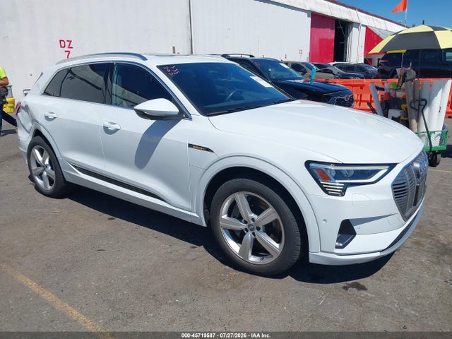 Auction sale of the 2019 Audi E-tron Premium Plus, vin: WA1LAAGE6KB022765, lot number: 45719587