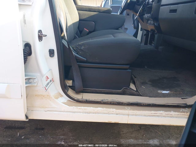45719603 :رقم المزاد ، 1N6AA0EJ5DN307494 vin ، 2013 Nissan Titan Sv مزاد بيع