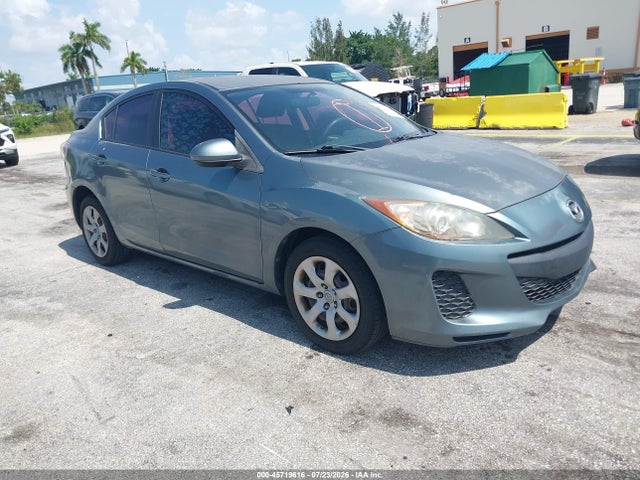 2013 Mazda Mazda3 I Sport მანქანა იყიდება აუქციონზე, vin: JM1BL1U70D1705748, აუქციონის ნომერი: 45719616