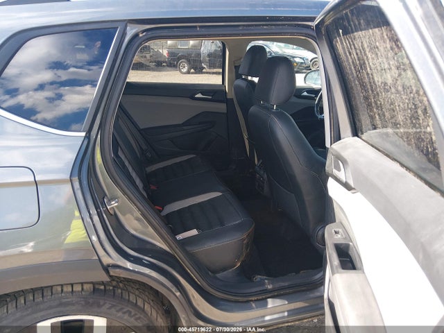 Продажа на аукционе авто 2022 Volkswagen Taos 1.5t Sel, vin: 3VV2X7B29NM017297, номер лота: 45719622