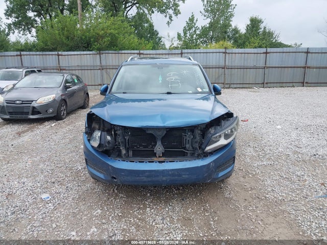 Продажа на аукционе авто 2017 Volkswagen Tiguan 2.0t Wolfsburg Edition, vin: WVGRV7AX6HW507941, номер лота: 45719626
