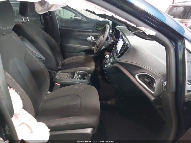 45719684 :رقم المزاد ، 2C4RC1FG4RR180398 vin ، 2024 Chrysler Pacifica Touring مزاد بيع