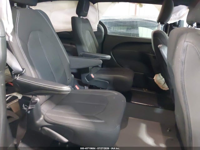 45719684 :رقم المزاد ، 2C4RC1FG4RR180398 vin ، 2024 Chrysler Pacifica Touring مزاد بيع